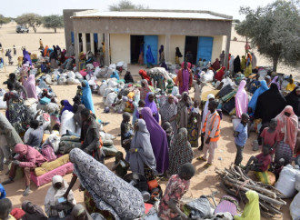 Sono migliaia i profughi in fuga dagli scontri tra Boko Haram e forze governative nel nord est della Nigeria