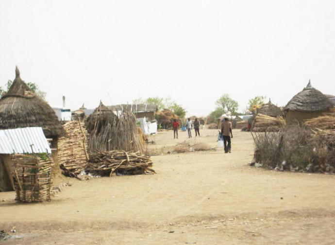 Campo di rifugiati nigeriani in Camerun Campo di rifugiati nigeriani in Camerun