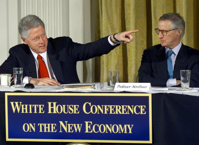 Il Nobel William Nordhaus assieme all'ex presidente Bill Clinton