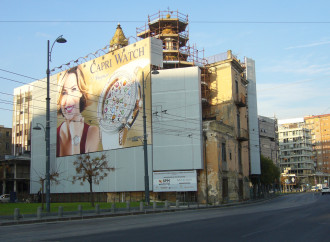 Napoli, l’ombra della Camorra sulla chiesa “in vetrina”
