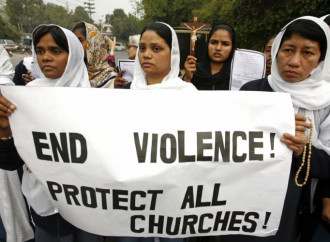 Nel Punjab pakistano gli islamici abbattono una chiesa