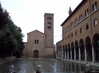 Massoni nella chiesa di Dante. E i frati incassano