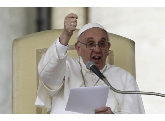 Il Papa condanna la devastazione del gender