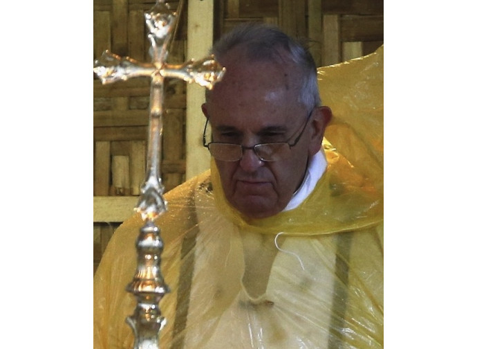 Il Papa a Tacloban, dove ha celebrato la Messa, Il Papa a Tacloban, dove ha celebrato la Messa,