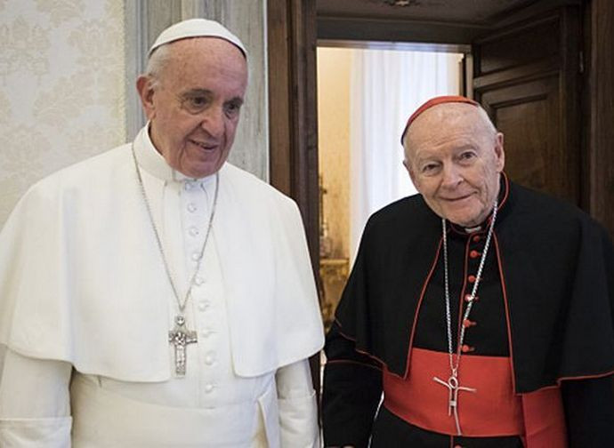 Papa Francesco e l'ex cardinale McCarrick