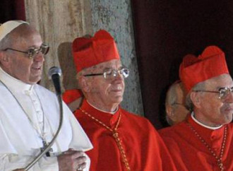 Chi guida il rullo compressore contro Benedetto e Sarah