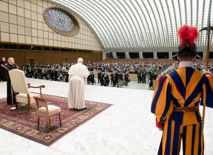 Il Papa durante l'udienza