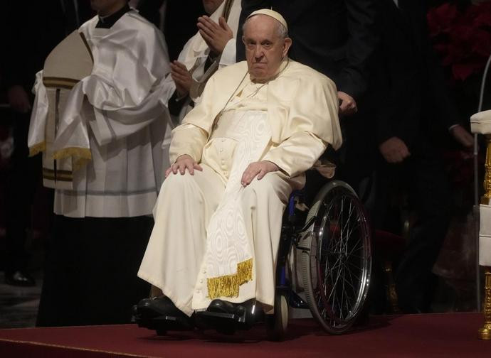 Papa Francesco alla Messa della notte di Natale Papa Francesco alla Messa della notte di Natale
