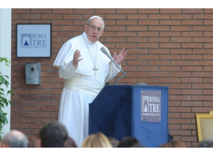 Il Papa in visita all'Università Roma Tre Il Papa in visita all'Università Roma Tre