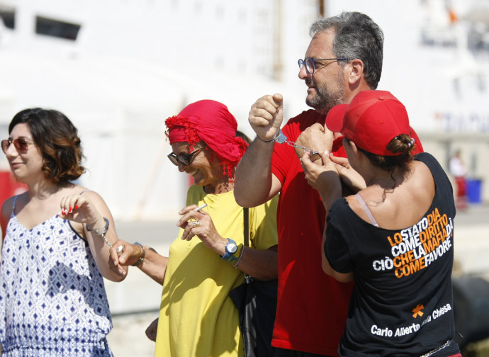 La protesta a Trapani contro Salvini La protesta a Trapani contro Salvini