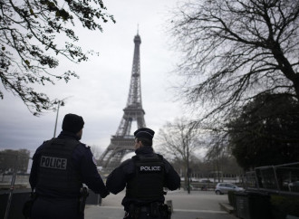Un altro morto a Parigi, vittima di un "lupo solitario" jihadista