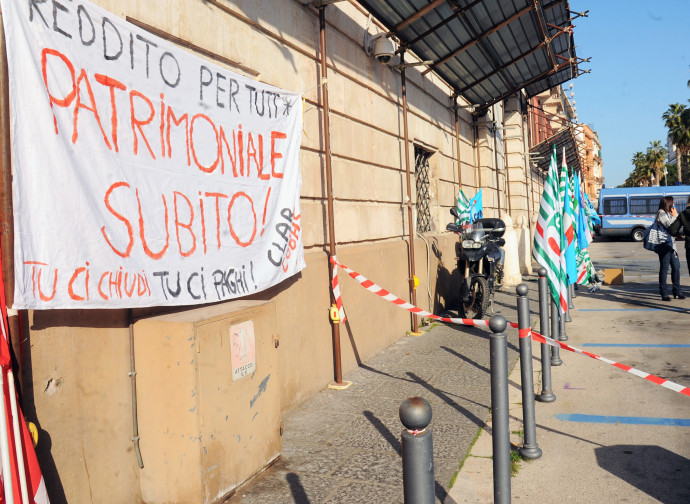 Manifestazione per la patrimoniale (ImagoEconomica)