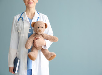 Medici che proteggono i bambini