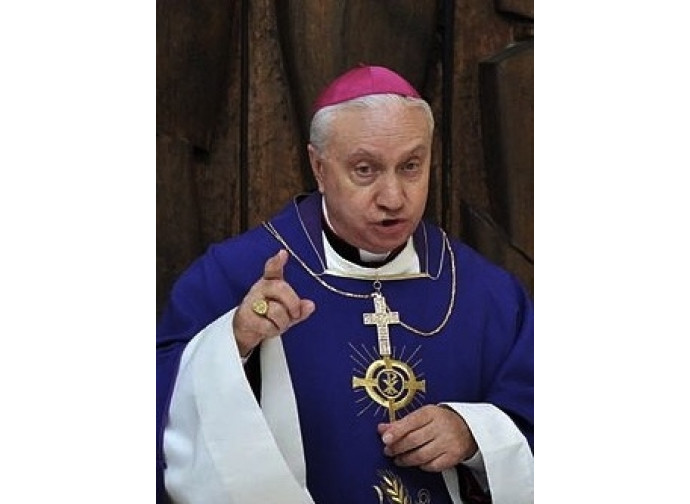 Monsignor Luigi Pezzuto, nunzio apostolico din Bosnia Monsignor Luigi Pezzuto, nunzio apostolico din Bosnia