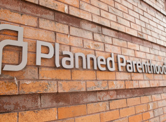 Usa: miliardi a Planned Parenthood. Resta poco per proteggere le chiese
