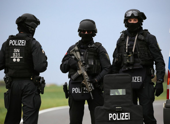 Posto di blocco di polizia dopo l'attacco a Halle Posto di blocco di polizia dopo l'attacco a Halle