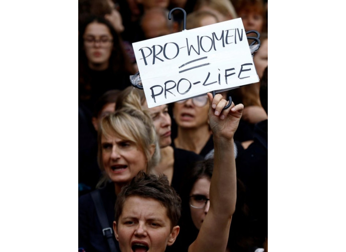 Varsavia, manifestazione contro la legge sull'aborto Varsavia, manifestazione contro la legge sull'aborto