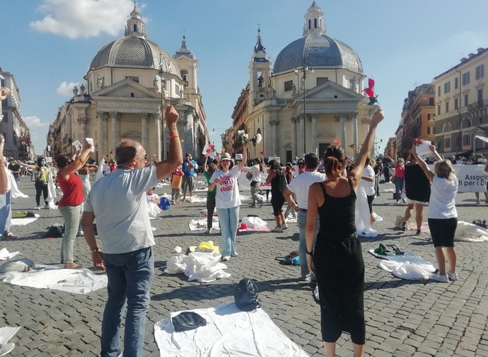 Un momento della manifestazione a Roma dei docenti precari