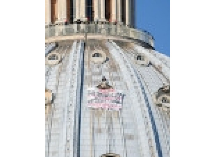 L'imprenditore sulla cupola di San Pietro