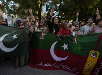 Pakistan nel caos, dopo l'impossibile vittoria di Imran Khan