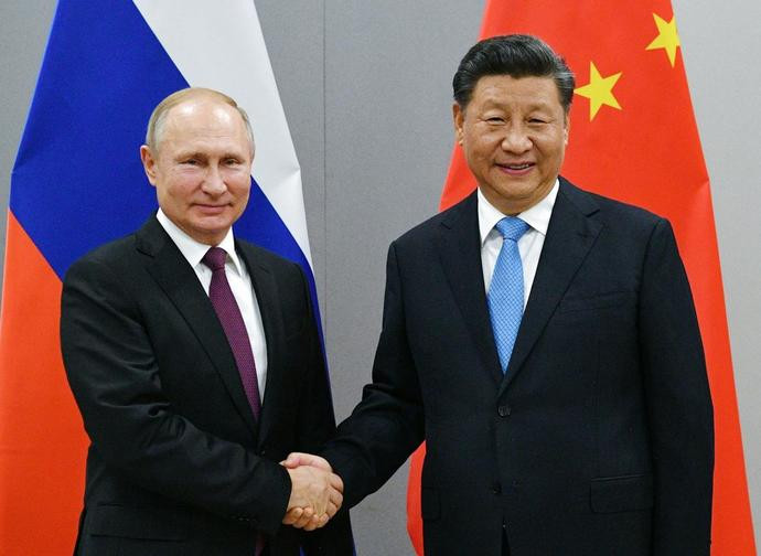 Vladimir Putin e Xi Jinping in una foto di repertorio Vladimir Putin e Xi Jinping in una foto di repertorio