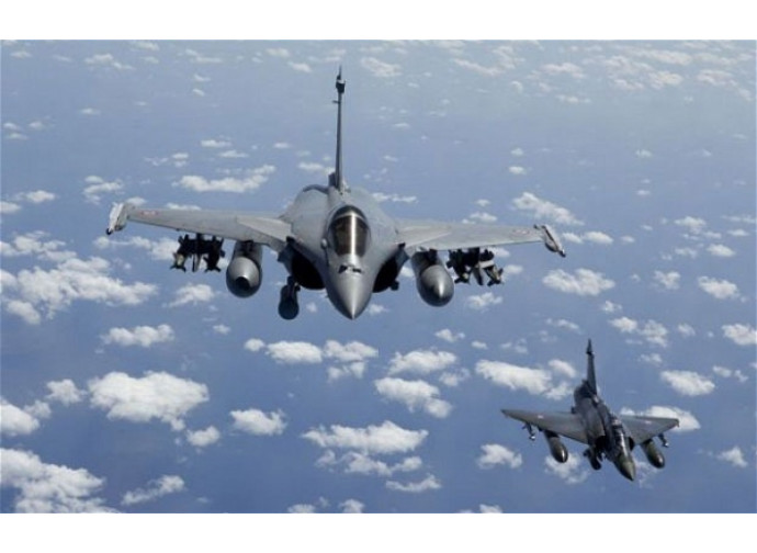 Rafale francesi in volo Rafale francesi in volo
