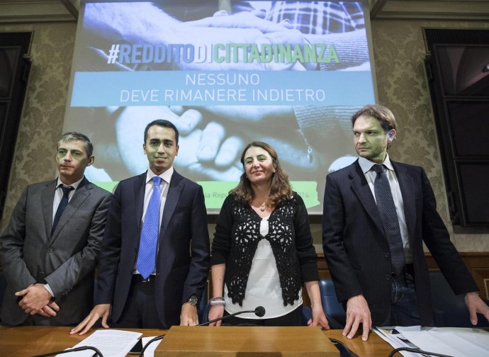 Il Reddito di Cittadinanza e i suoi ideatori del M5S Il Reddito di Cittadinanza e i suoi ideatori del M5S