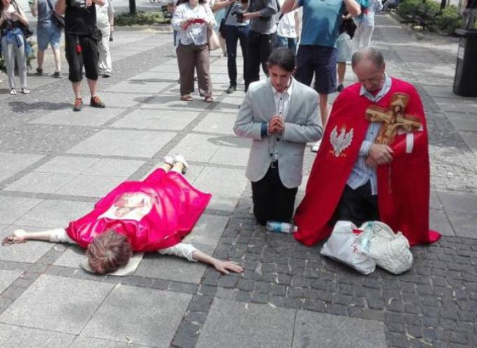 Resistenza passiva dei cattolici a Częstochowa Resistenza passiva dei cattolici a Częstochowa