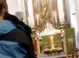 Tutti a Messa da Anita e Karin. È la liturgia indipendente
