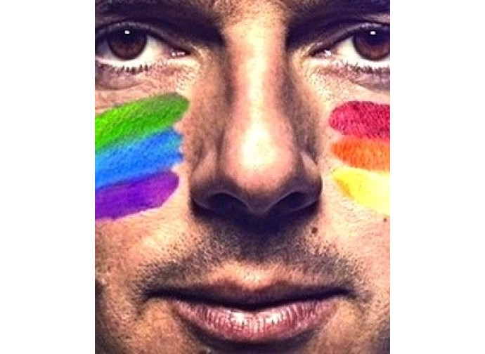 Il premier Matteo Renzi in versione gay Il premier Matteo Renzi in versione gay