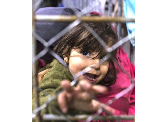 La solidarietà non 
basta e neppure 
le foto shock