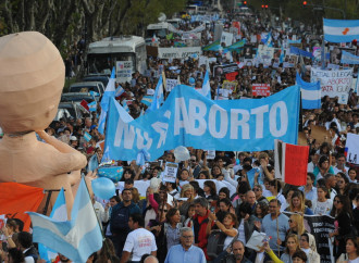 Abortiti, nuovi desaparecidos messi a morte dalle elite