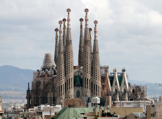 La contesa linguistica incombe sull’omaggio di Leone a Gaudí
