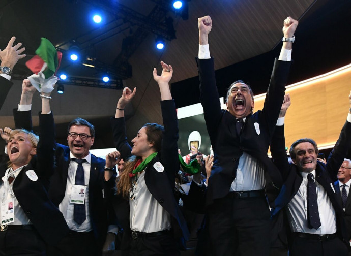 La festa per l'assegnazione delle Olimpiadi (al centro Sala, a destra Fontana)