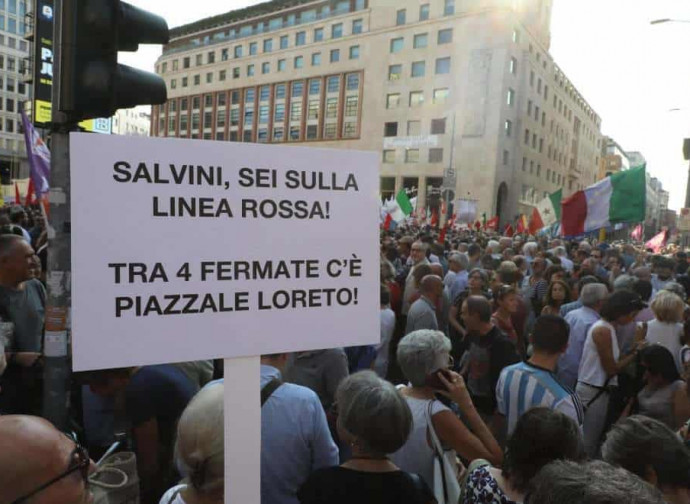 Altre manifestazioni contro Salvini, con minacce esplicite Altre manifestazioni contro Salvini, con minacce esplicite