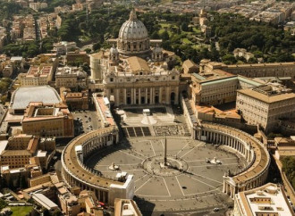 La Bussola nel mirino dei cecchini