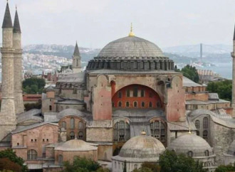 La Turchia ha deciso. Santa Sofia diventa una moschea