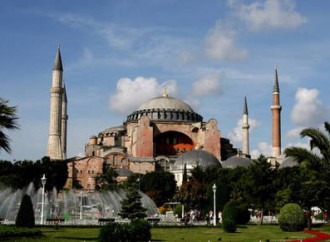 Nascosti al pubblico dal 24 luglio i mosaici cristiani della basilica di Santa Sofia