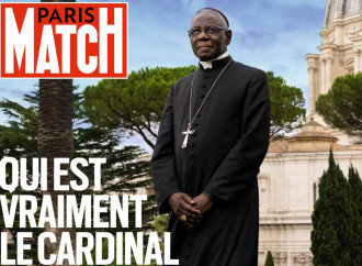 Sarah in copertina. Si ribella la redazione di Paris Match