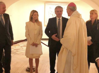 W Perón e il Papa: in Vaticano la Messa è comizio