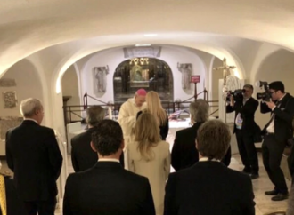 W Perón e il Papa: in Vaticano la Messa è comizio