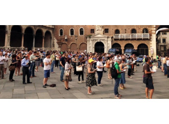 "Chiesa dei Cappuccini" e gay contro le Sentinelle