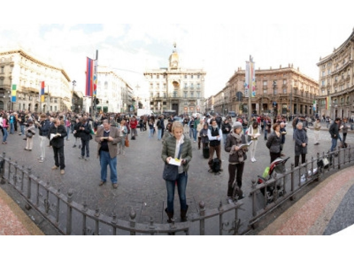 Sentinelle in piedi a Milano Sentinelle in piedi a Milano