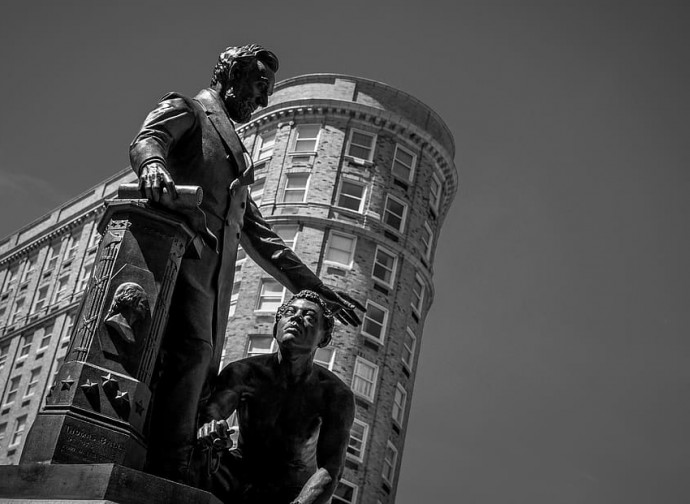 Monumento a Lincoln, liberatore degli schiavi Monumento a Lincoln, liberatore degli schiavi