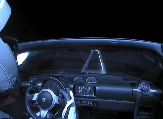 Una Tesla nello spazio: l'uomo torna a sognare Marte