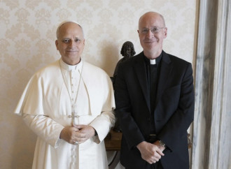 Con padre Martin la lobby gay cerca di arruolare il Papa