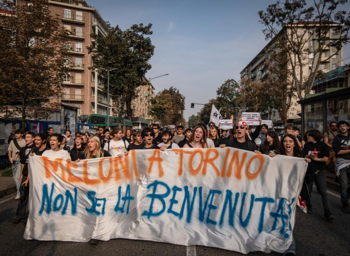 Manifestazione dei centri sociali di Torino contro la Meloni