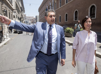 Centrodestra sempre più giù. Si spacca Forza Italia