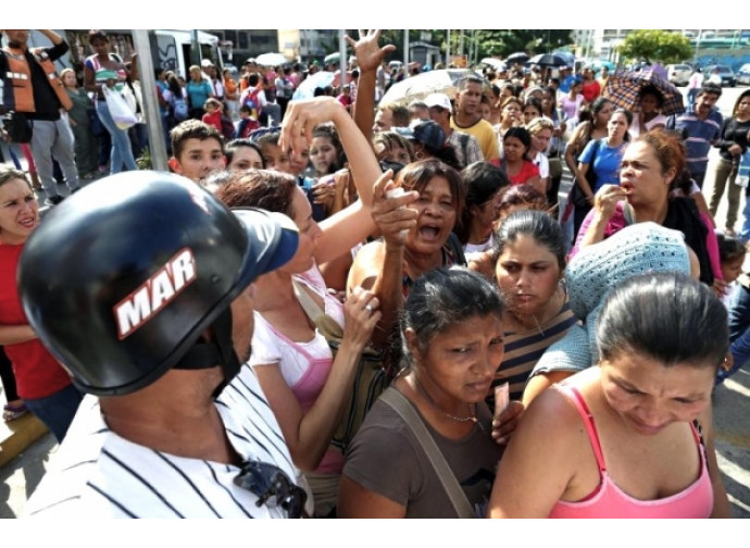 Manifestazione di protesta contro il governo venezuelano Manifestazione di protesta contro il governo venezuelano