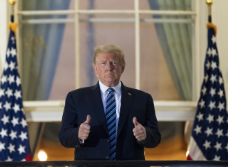 "Non abbiate paura". Trump guarito diffonde ottimismo
